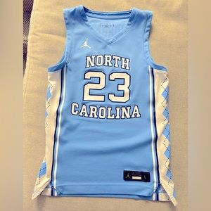 Youth Jordan Jersey, North Carolina Tar Heels #23, size large.